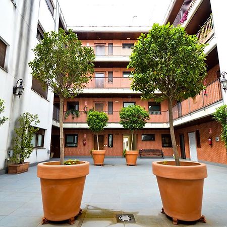 The Zentral Museo Apartment เซบีญา ภายนอก รูปภาพ