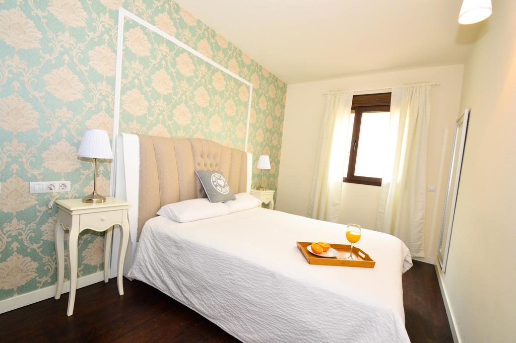The Zentral Museo Apartment เซบีญา ภายนอก รูปภาพ